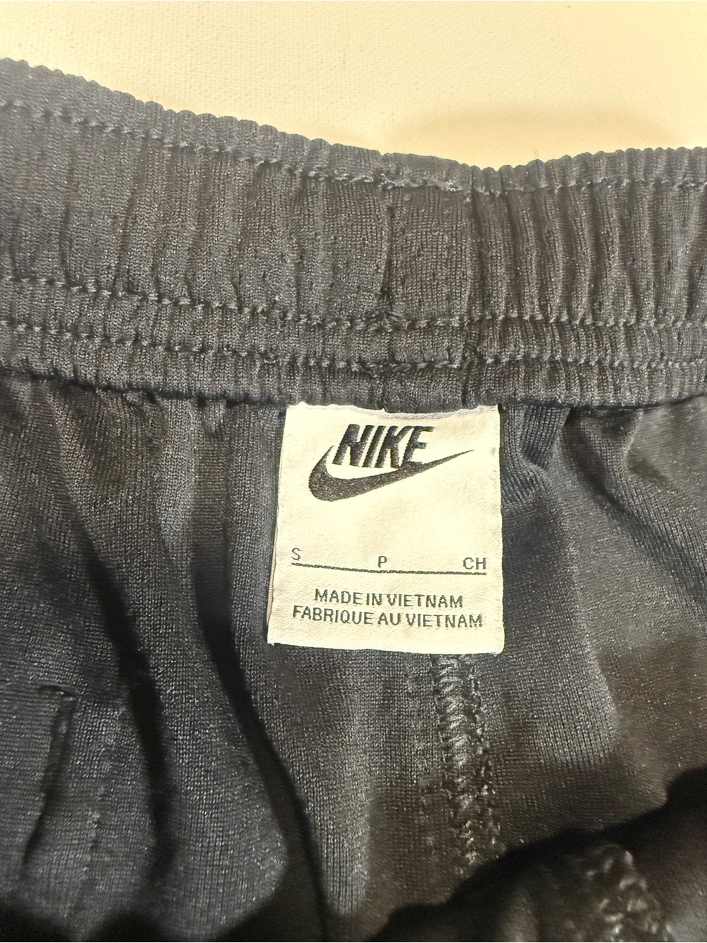 Nike Black Men's Athletic Shorts with Drawstring Waist - Picture 5 of 11